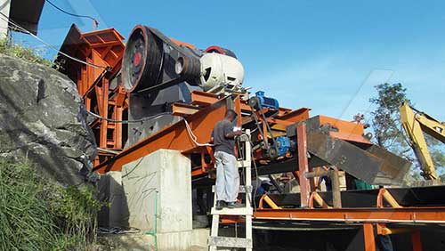 69型破碎機(jī)生產(chǎn)線(xiàn)現(xiàn)場(chǎng)