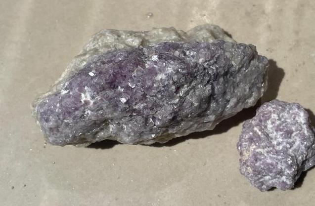 動(dòng)力電池帶動(dòng)鋰需求暴漲，鋰輝石破碎磨粉設(shè)備供不應(yīng)求