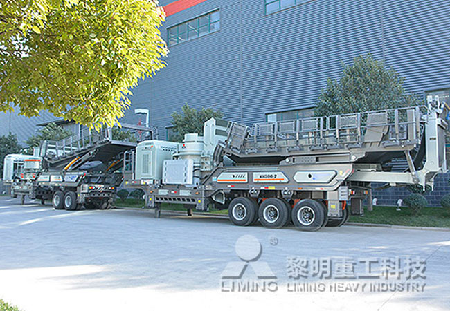 黎明重工移動(dòng)破碎站準(zhǔn)備發(fā)貨