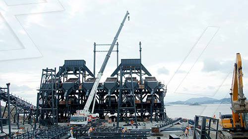 移動破碎制砂一體機(jī)工作現(xiàn)場