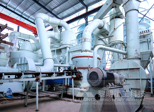 安徽時(shí)產(chǎn)200噸河卵石制砂線生產(chǎn)現(xiàn)場 越南時(shí)產(chǎn)15噸石灰窯磨煤生產(chǎn)線