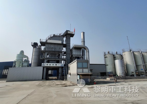 安徽時(shí)產(chǎn)200噸河卵石制砂線生產(chǎn)現(xiàn)場(chǎng) 山西石灰石膏水泥粉磨生產(chǎn)線