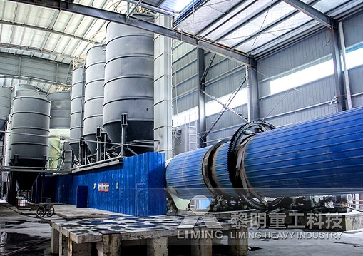 安徽時(shí)產(chǎn)200噸河卵石制砂線生產(chǎn)現(xiàn)場(chǎng) 時(shí)產(chǎn)5噸粘土研磨生產(chǎn)線